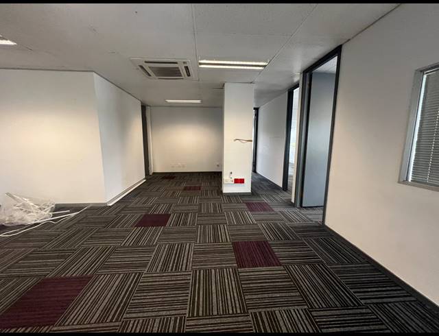 270M² OFFICE TO LET IN ILLOVO